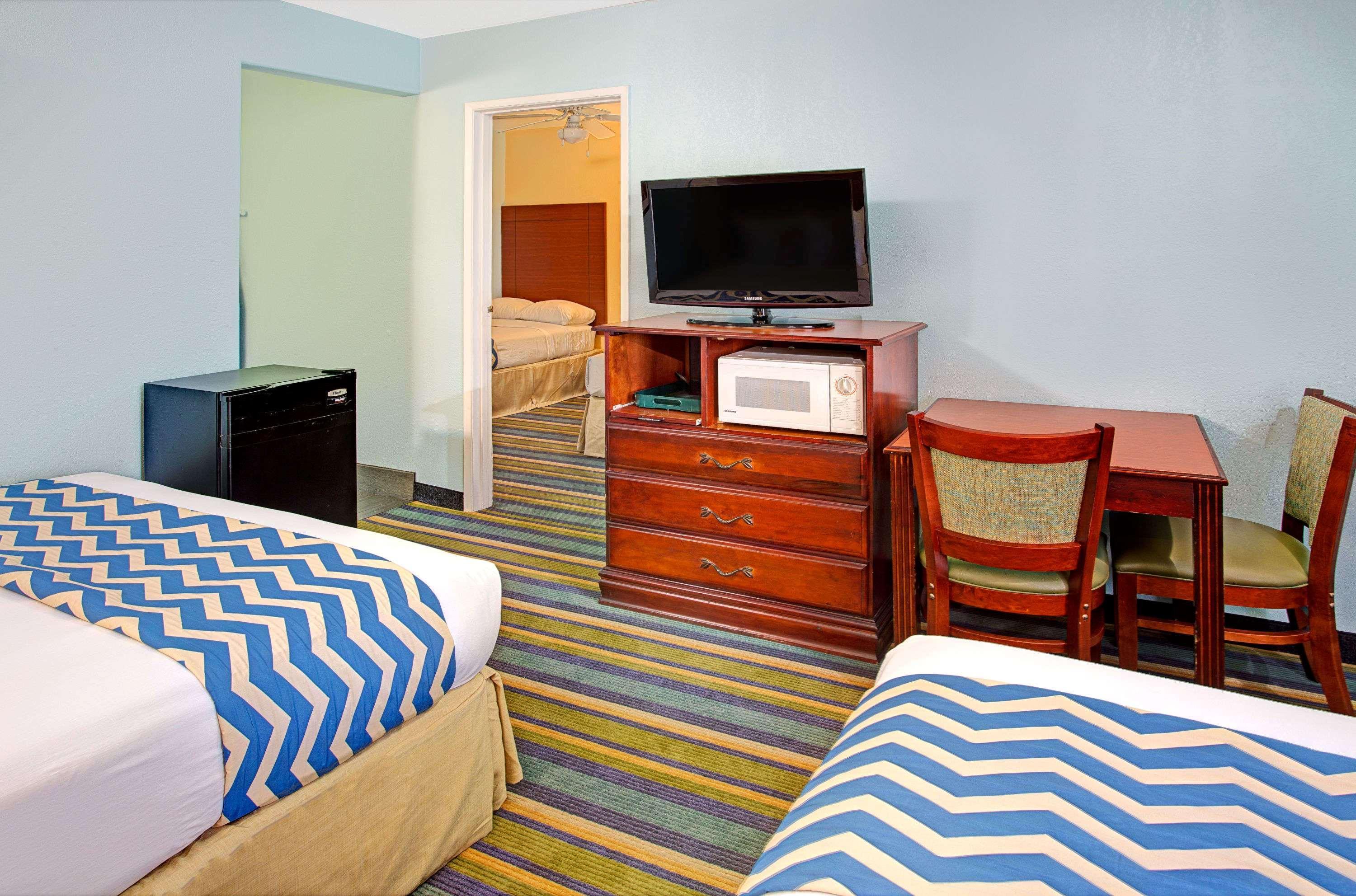 Travelodge By Wyndham Hotel