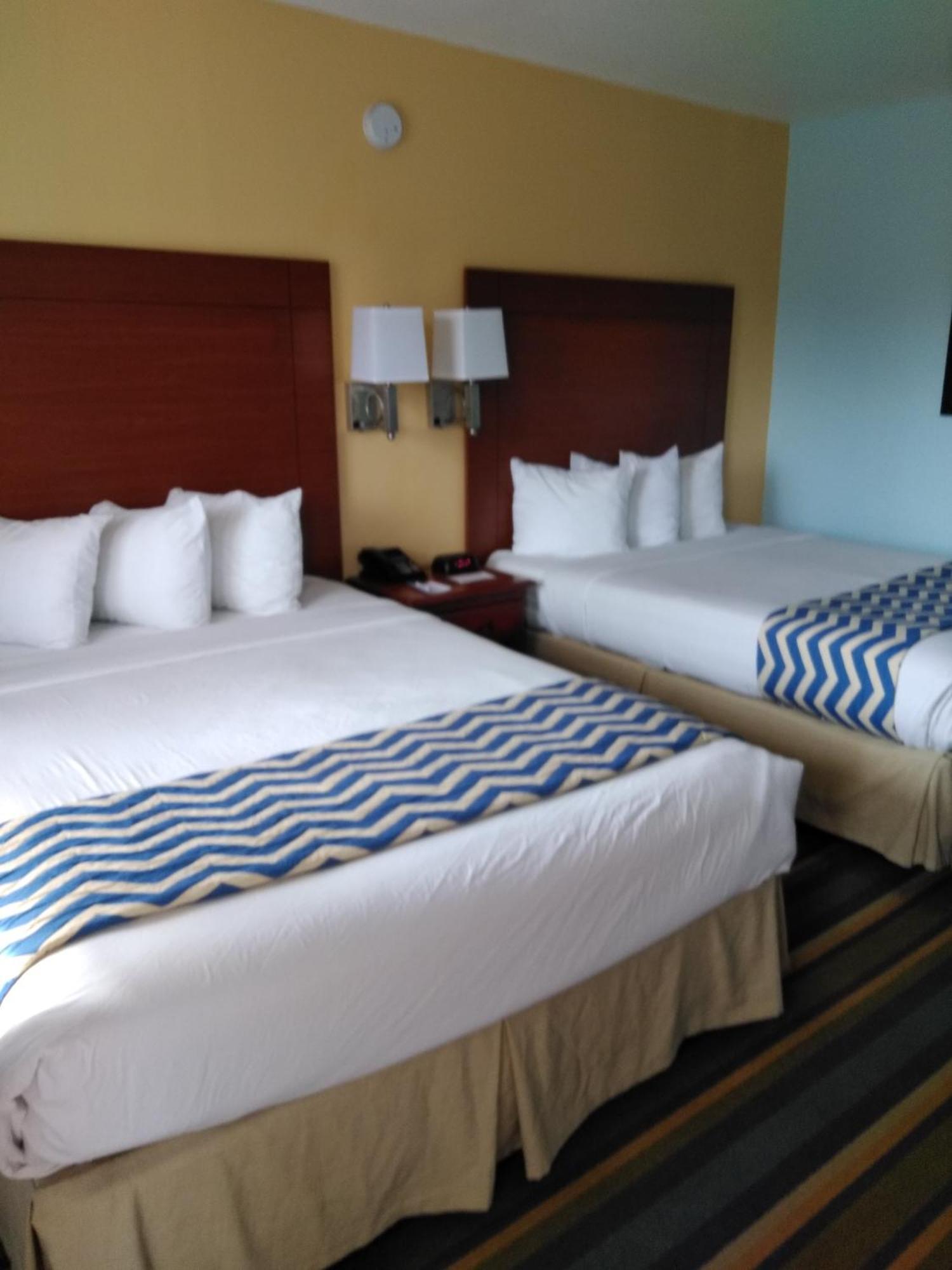 Hotel Travelodge By Wyndham 2*