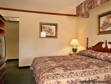 Travelodge By Wyndham Hotel 2*